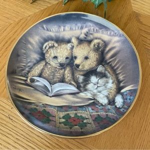 Franklin Mint Bedtime Story Bear and Kitty Decorative Plate